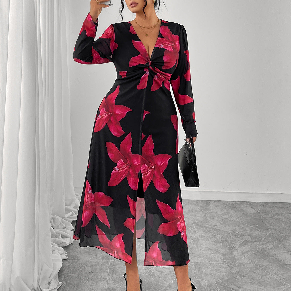 Plus Size: Floral Dress Summer High Grade Waist Slimming French V neck Dress