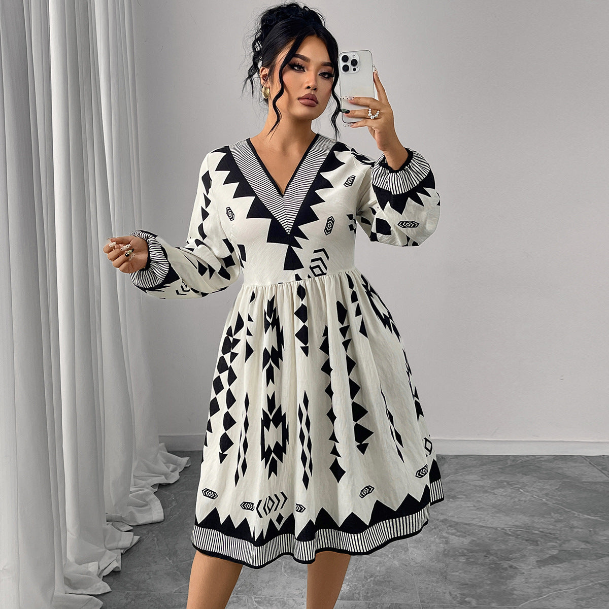 Plus Size: Puff Sleeve V neck Dress High Waist Slimming Dress