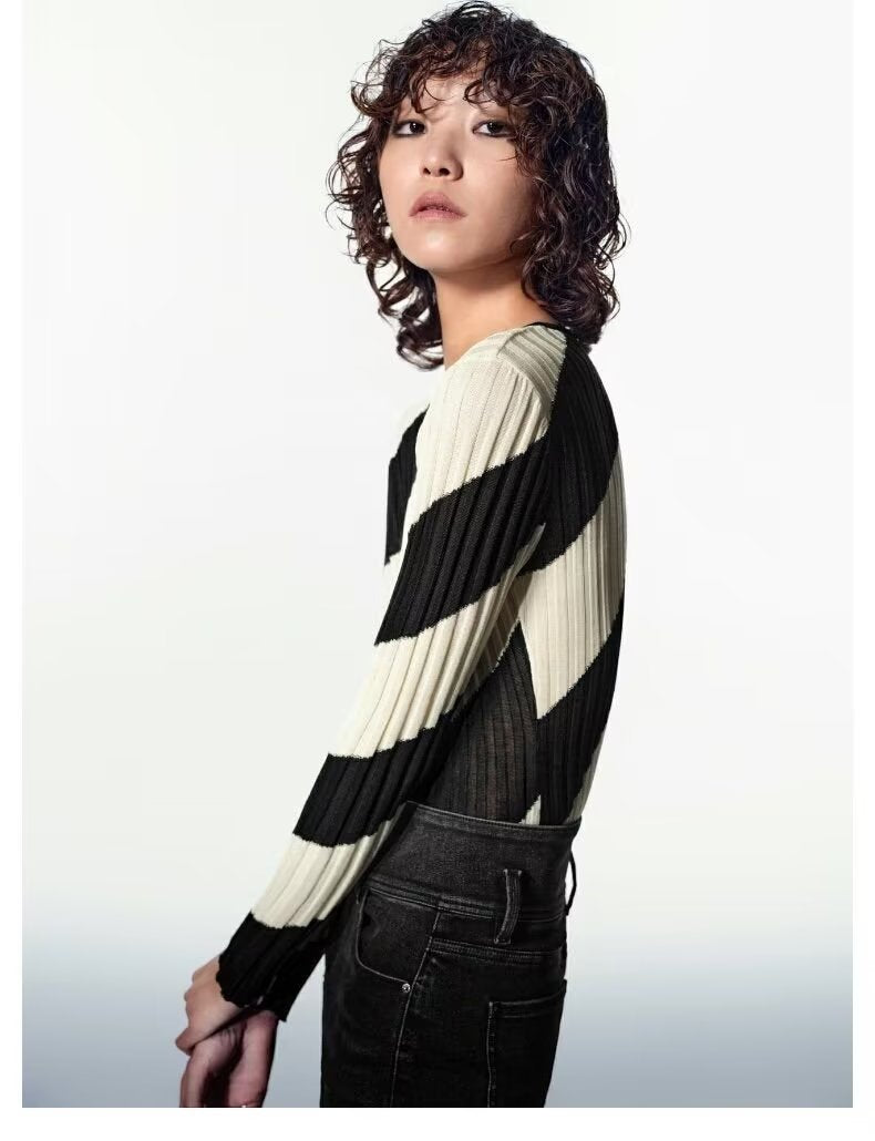 Tops: Contrast Color Bottoming Slim Sweater Women
