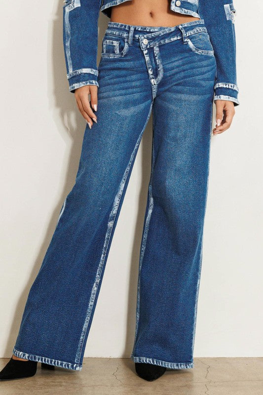 JEANS. CROSSED LOW RISE HAND BLUSH PAINTING WIDE JEANS
